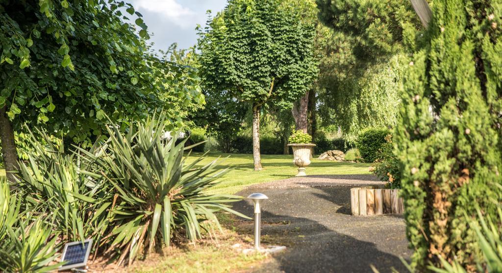 Logis Hotel Restaurant Des Chateaux Azay-le-Rideau Zewnętrze zdjęcie