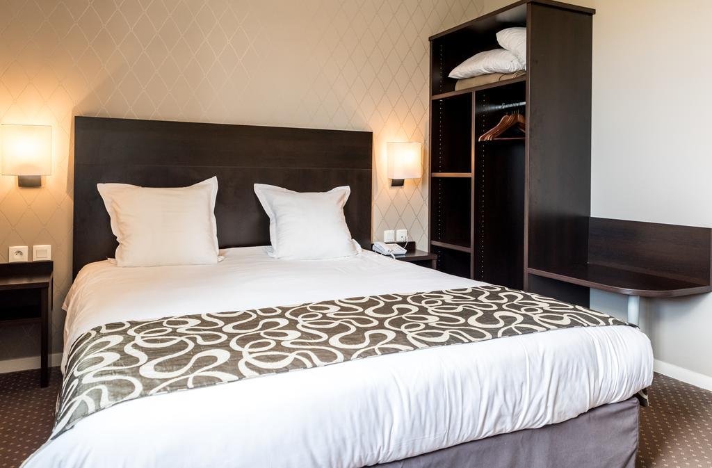 Logis Hotel Restaurant Des Chateaux Azay-le-Rideau Zewnętrze zdjęcie